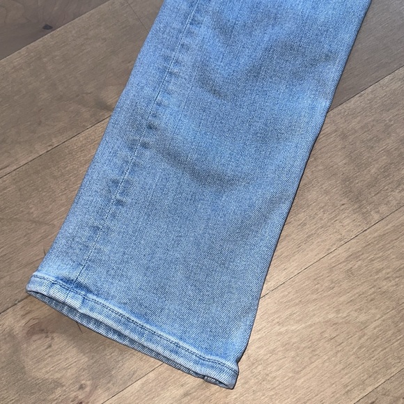 MOTHER Rider Skimp Jeans in Dreamer in High Life - Picture 8 of 13